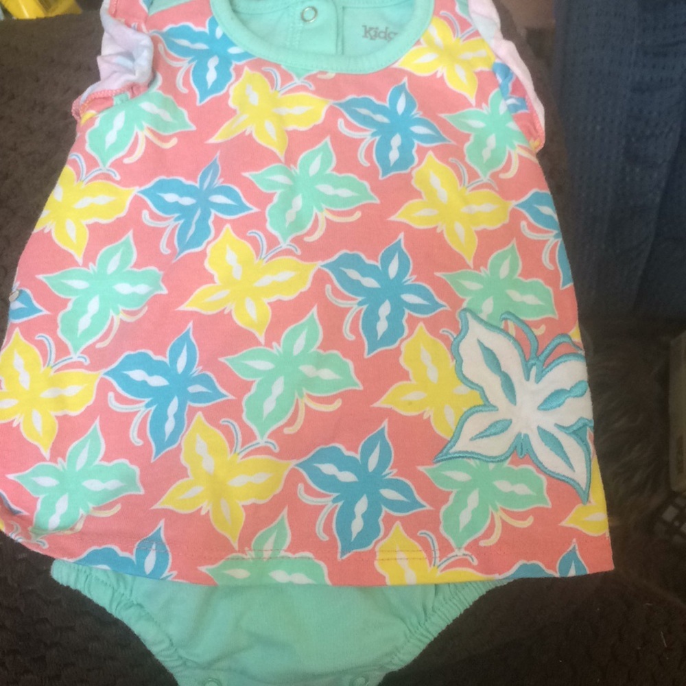 FINAL MARKDOWN Little girls kidgets onesie 3/6 months